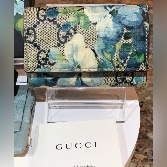 GUCCI GG Blooms Flora Leather Key Holder πΈππ₯ - Picture 8 of 17